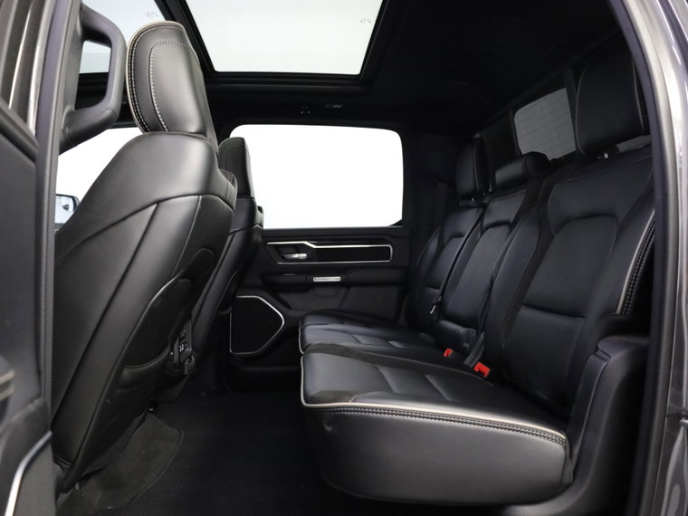 Vehicle Image 37