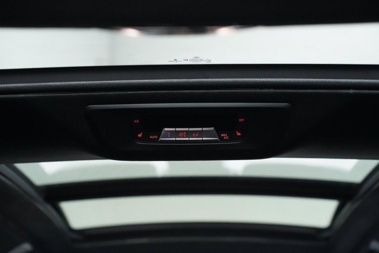 Vehicle Image 53