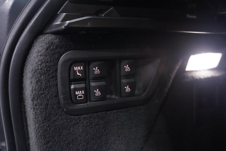 Vehicle Image 54