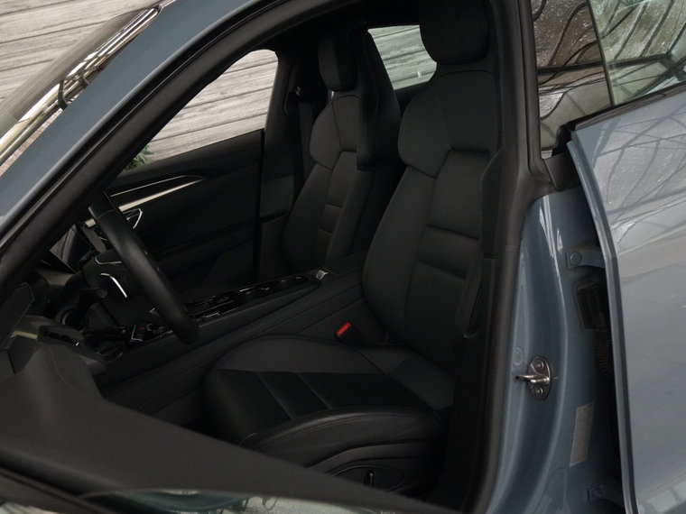Vehicle Image 41