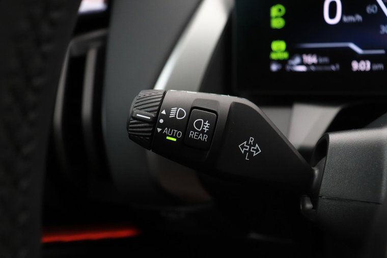 Vehicle Image 36