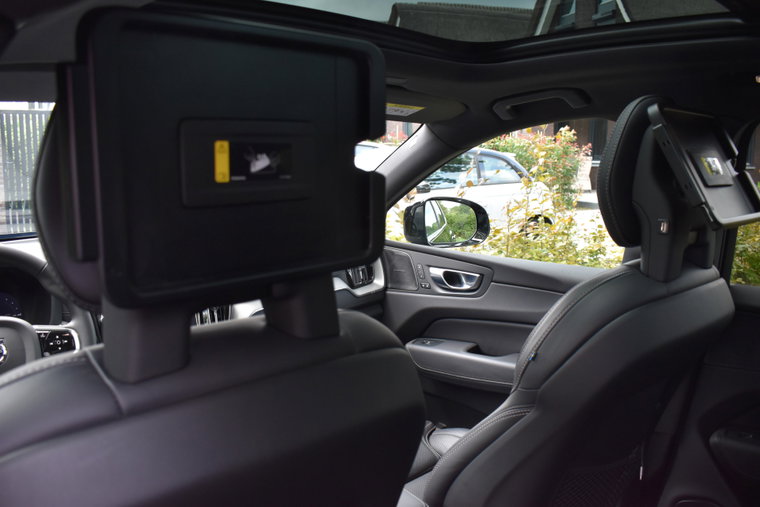 Vehicle Image 32