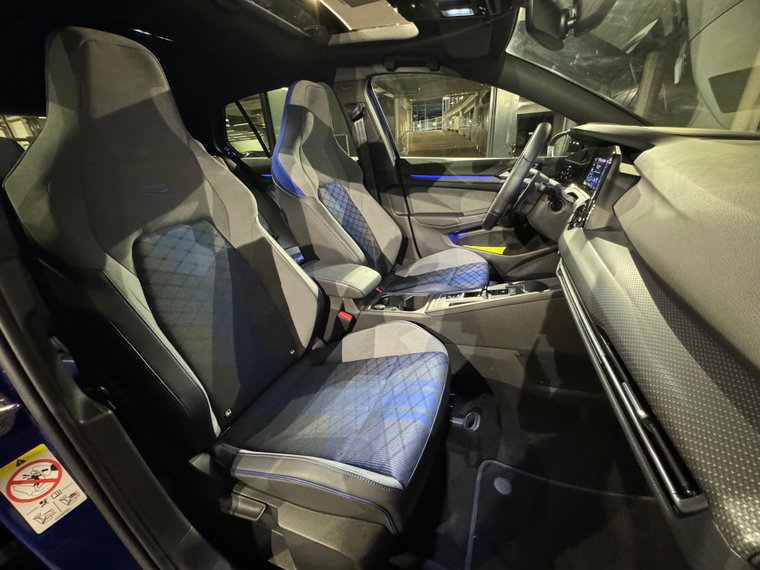 Vehicle Image 37