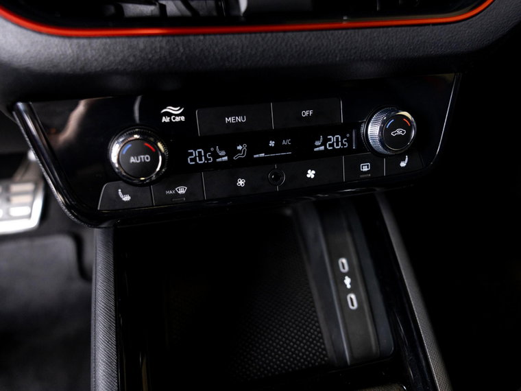 Vehicle Image 33