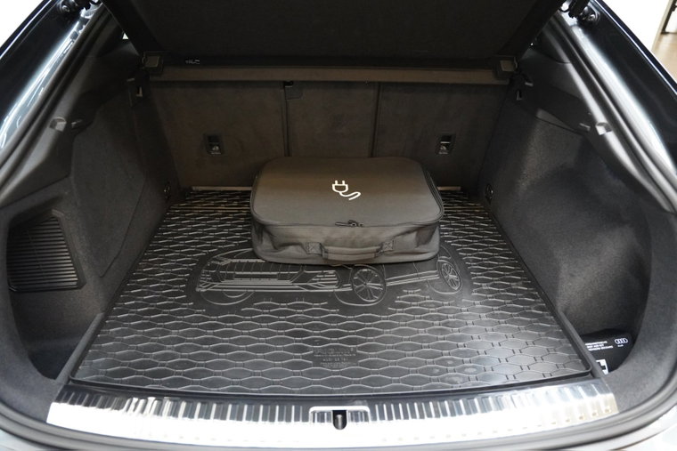 Vehicle Image 42