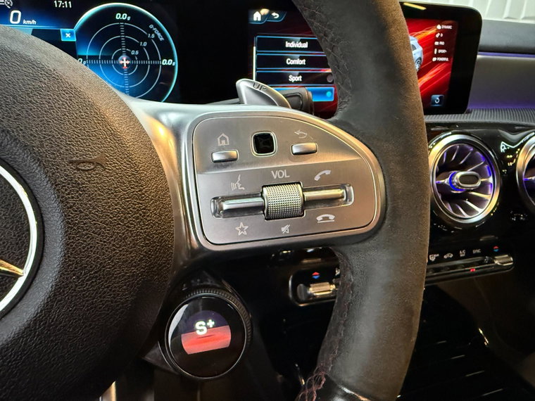 Vehicle Image 24