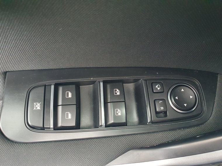 Vehicle Image 39