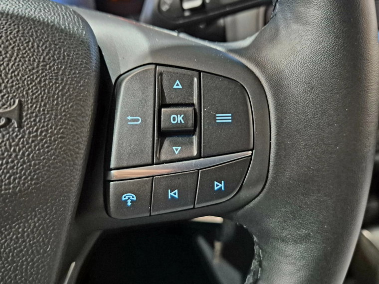Vehicle Image 24