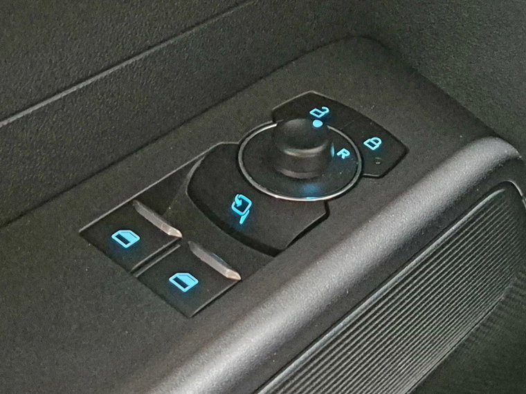 Vehicle Image 37