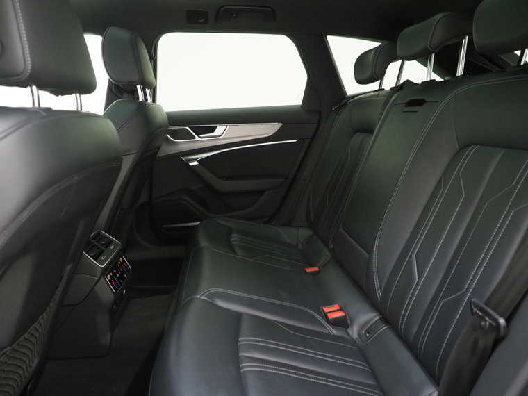 Vehicle Image 37