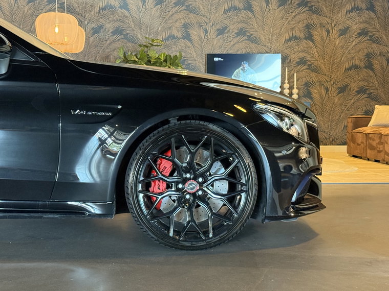 Vehicle Image 35