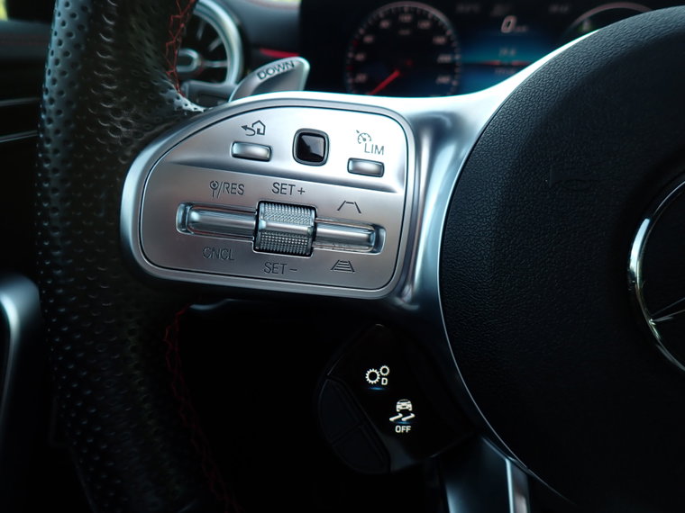 Vehicle Image 32