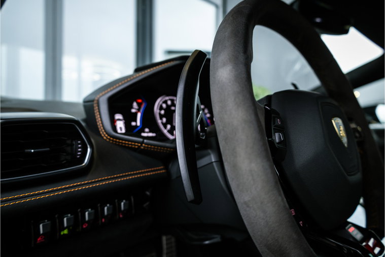 Vehicle Image 25