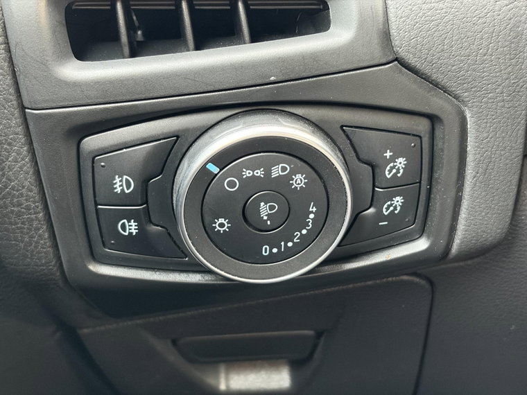 Vehicle Image 27