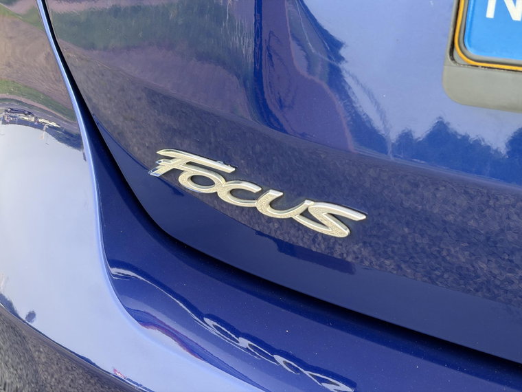 Vehicle Image 40
