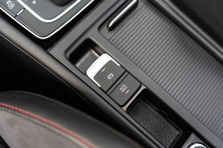 Vehicle Image 40