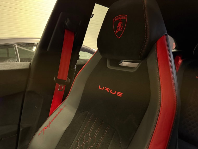 Vehicle Image 37