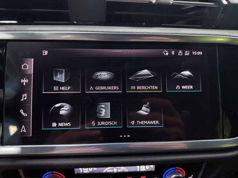 Vehicle Image 39