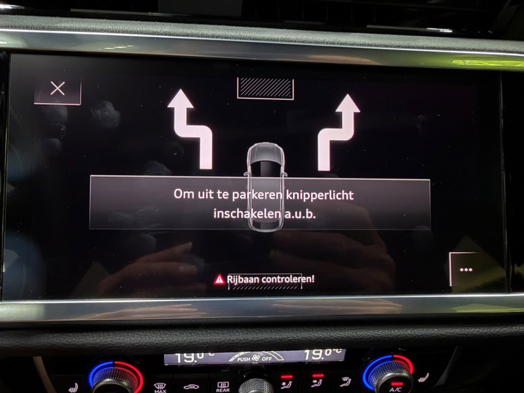Vehicle Image 52