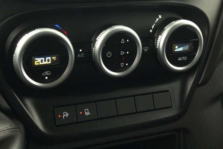Vehicle Image 27