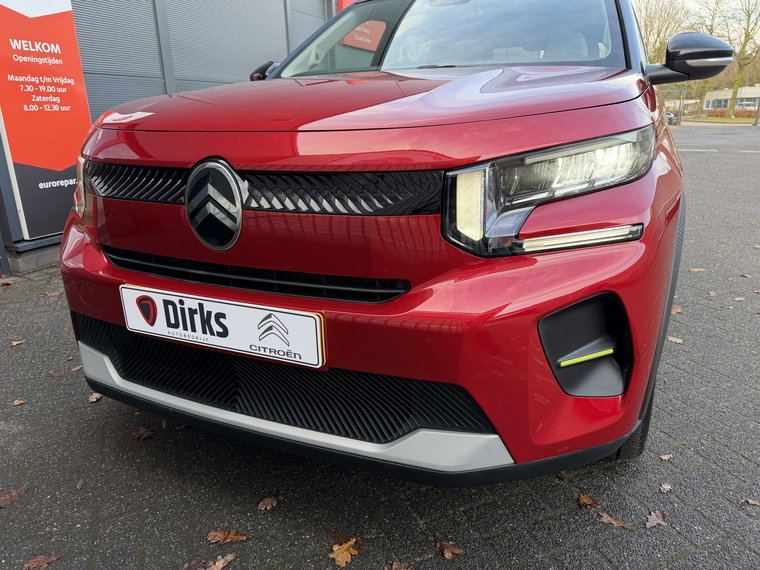 Vehicle Image 24