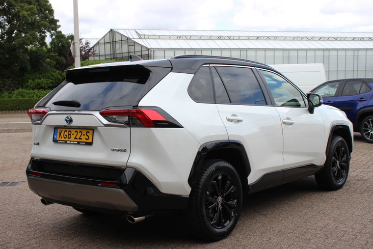 Vehicle Image 21