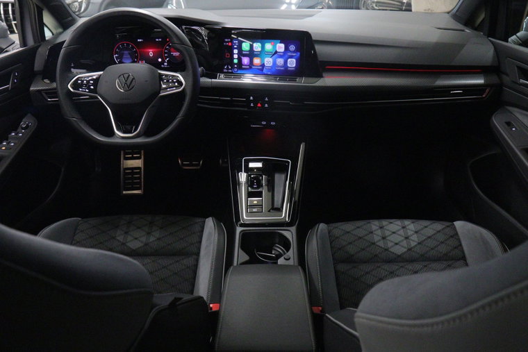 Vehicle Image 8