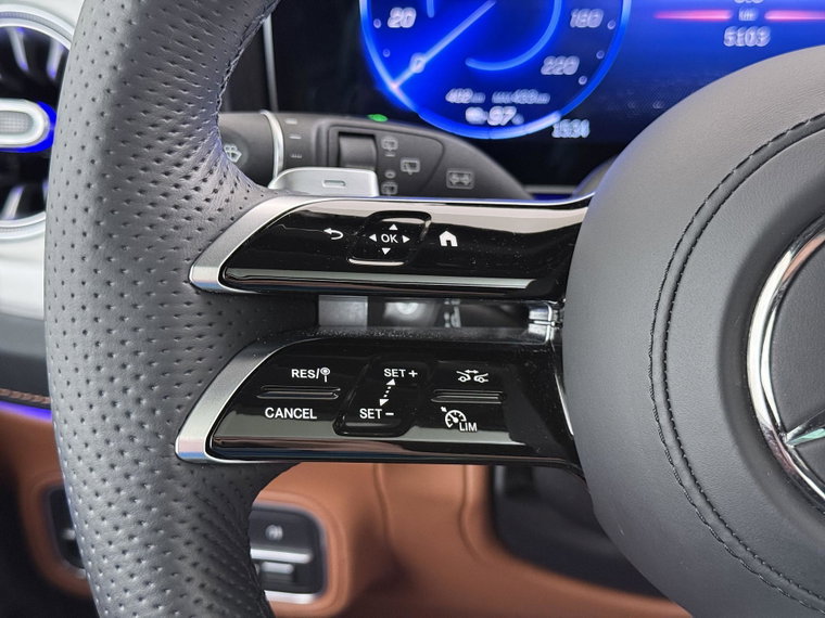 Vehicle Image 40