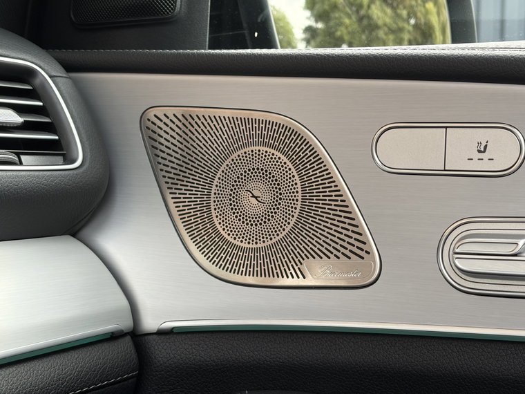 Vehicle Image 52