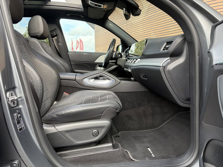 Vehicle Image 60