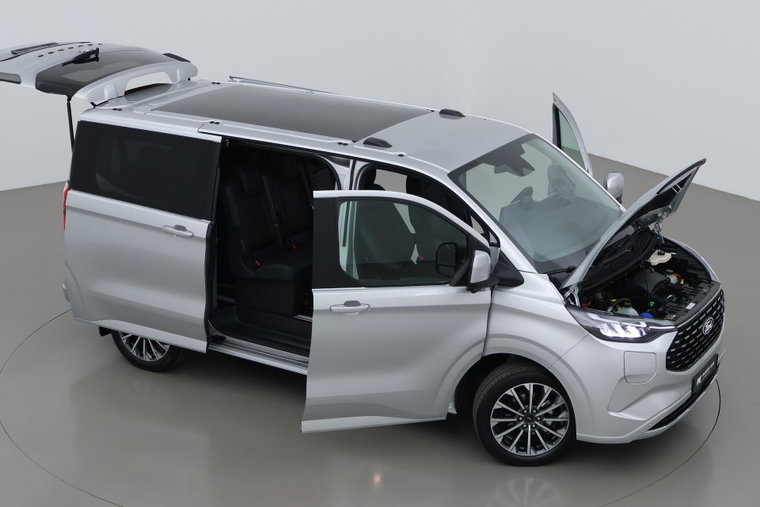 Vehicle Image 6