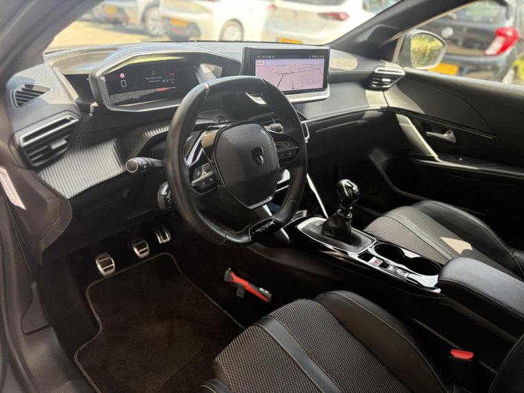 Vehicle Image 20