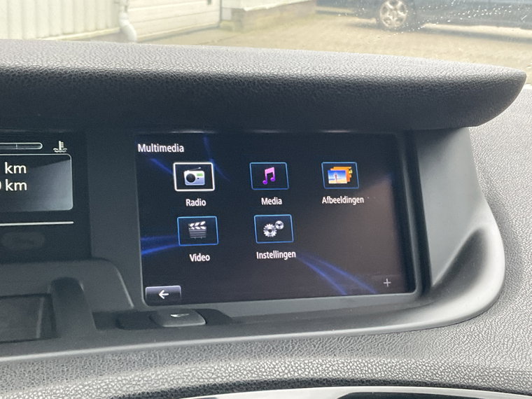 Vehicle Image 31