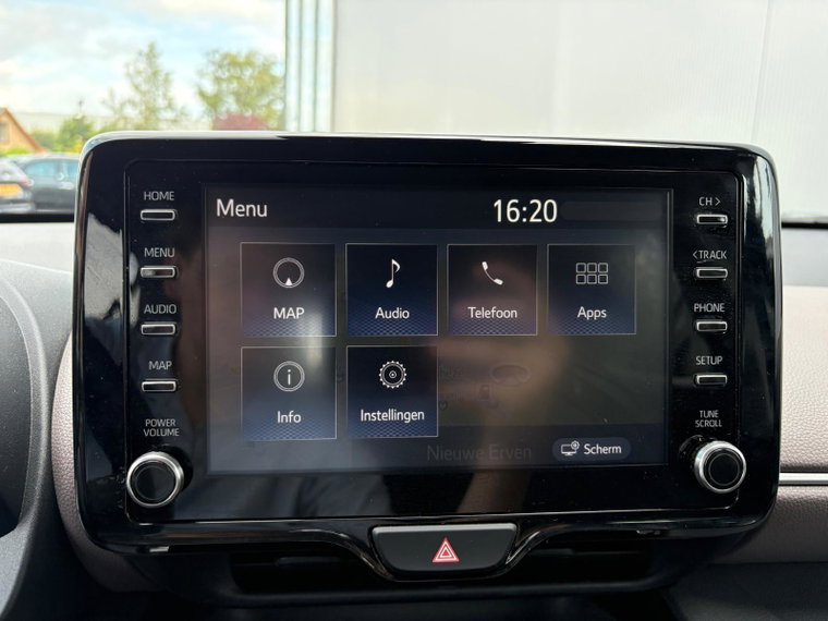 Vehicle Image 24