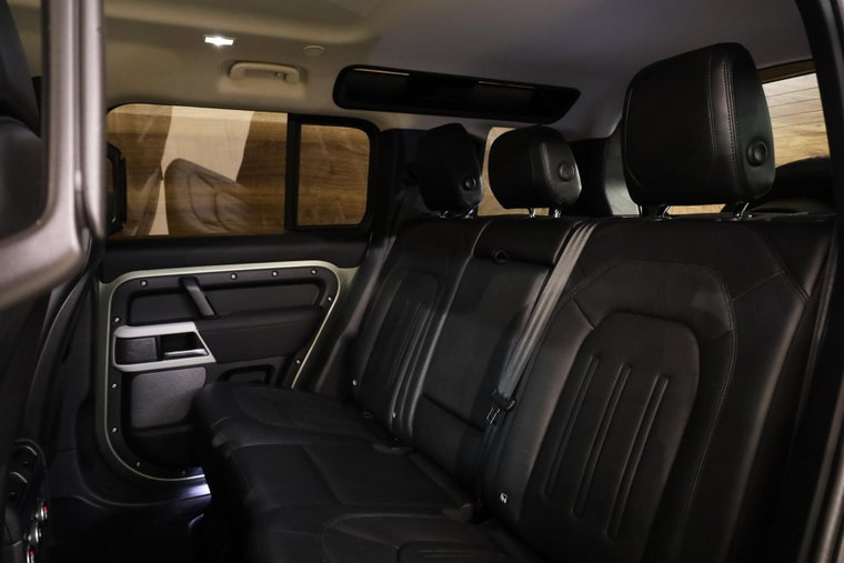 Vehicle Image 11