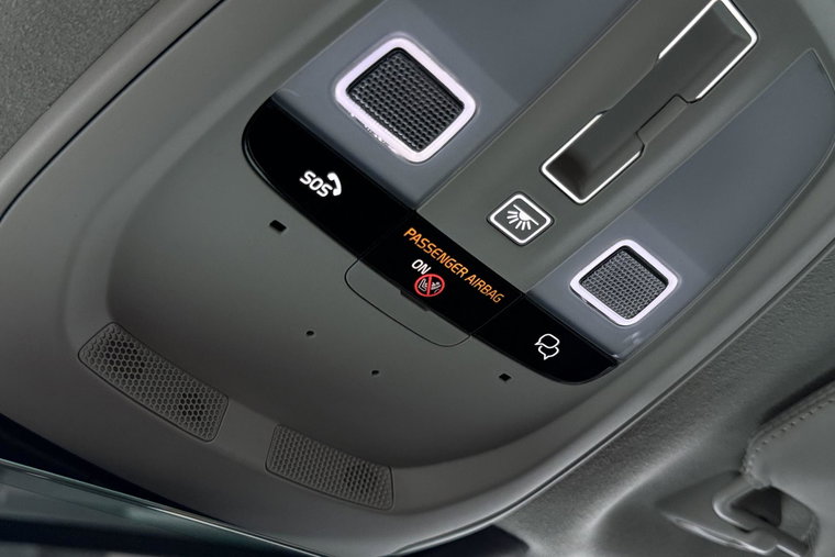 Vehicle Image 35