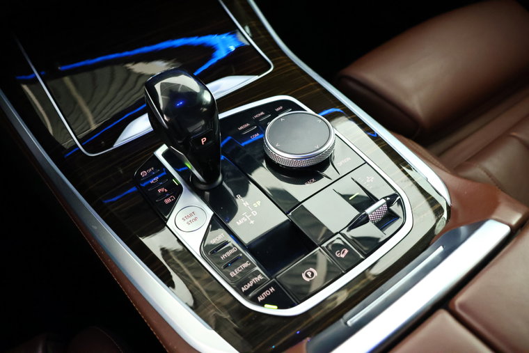 Vehicle Image 19