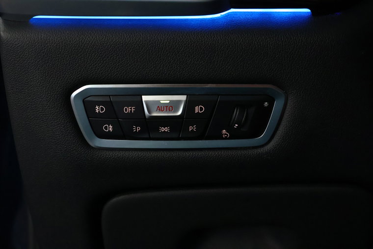 Vehicle Image 28