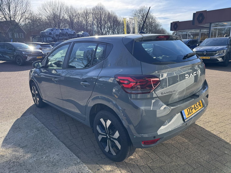 Vehicle Image 7