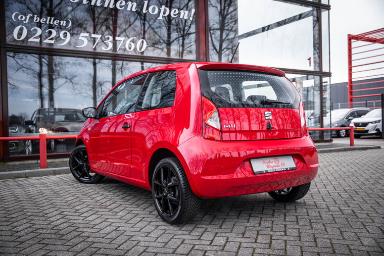 Vehicle Image 5