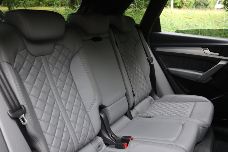 Vehicle Image 36