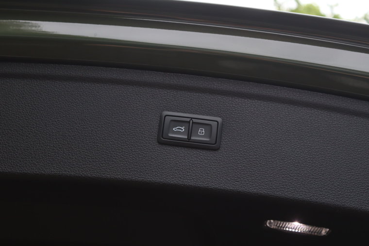 Vehicle Image 37