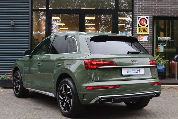 Vehicle Image 6