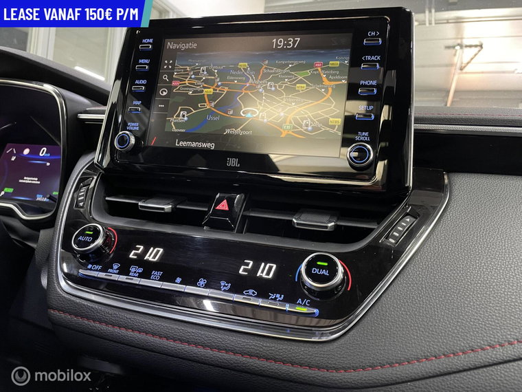 Vehicle Image 25