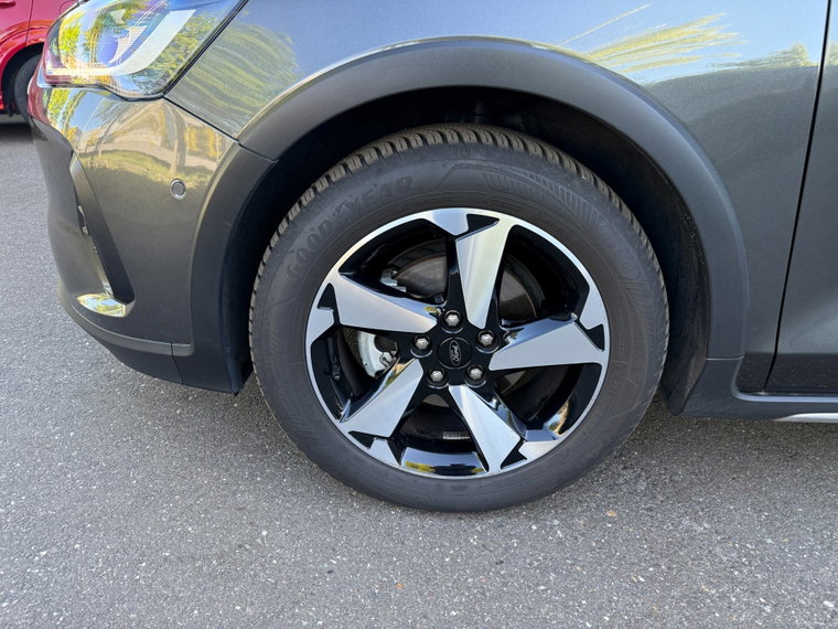 Vehicle Image 39