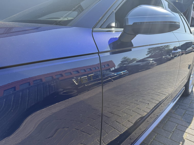 Vehicle Image 52