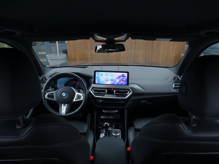 Vehicle Image 33