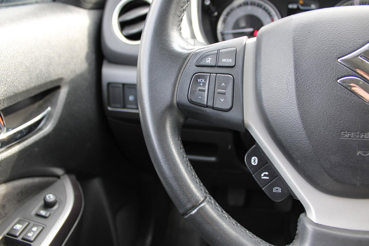 Vehicle Image 23