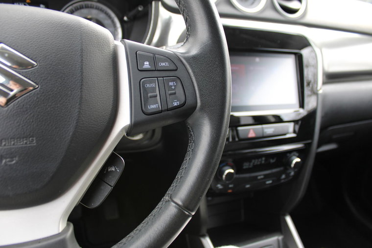 Vehicle Image 24