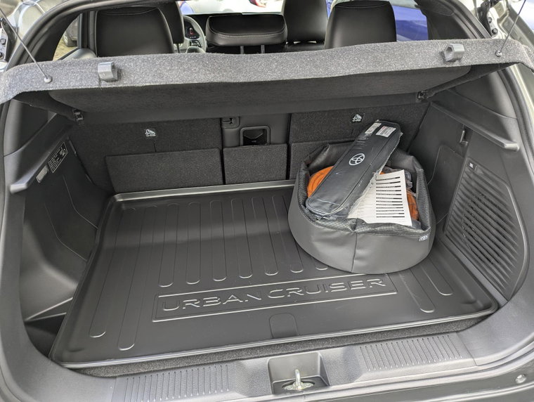 Vehicle Image 18